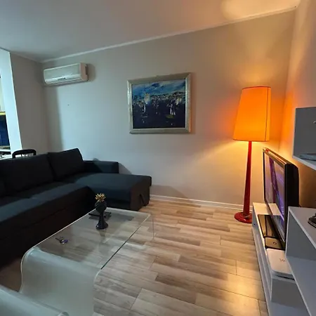 Staynest M Shyri Διαμέρισμα